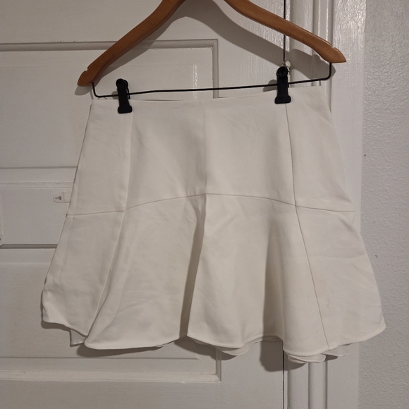 Chloe White Acetate/Viscose Silk Lined Tennis Skirt Size 40 (Approx US 8) - Picture 2 of 8